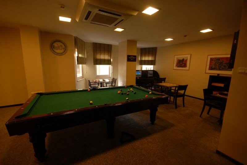 Çanak Hotel · 27