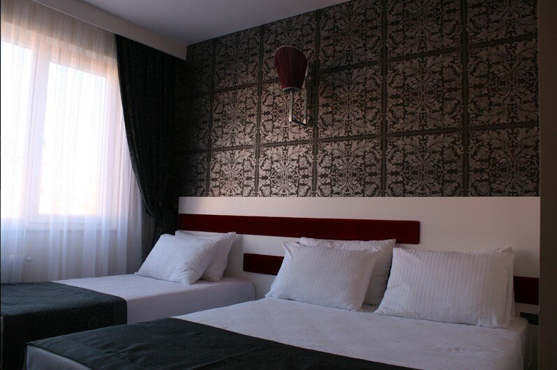 Kadhırga Hotel
