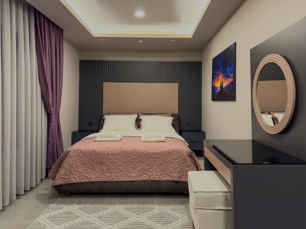 King Family Suite