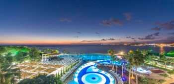 Lonicera World Hotel