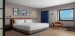 Deluxe King Room with City View Görseli