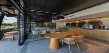 Premier Lounge Hotel