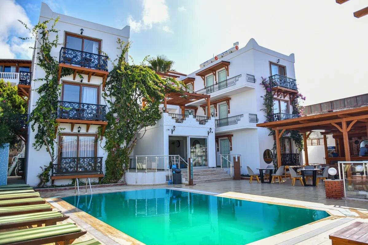 West Coast Boutique Hotel