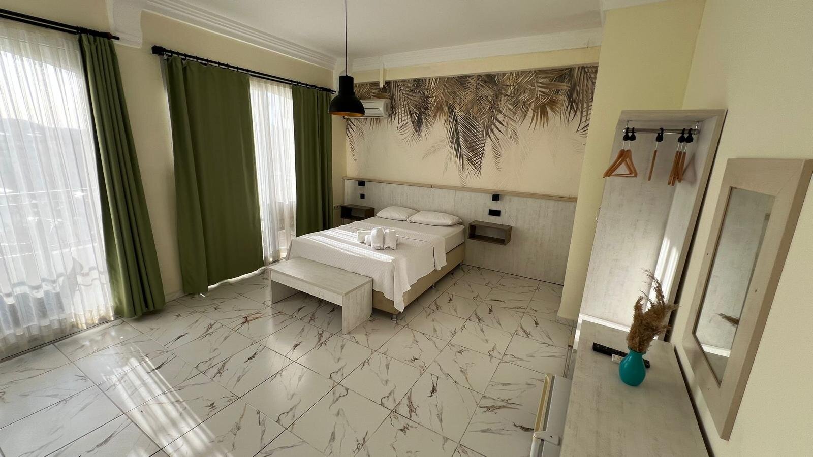 Deluxe Suit Deniz Manzaralı Oda
