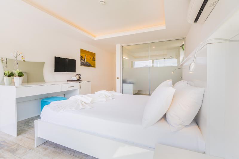 Green Beach Hotels