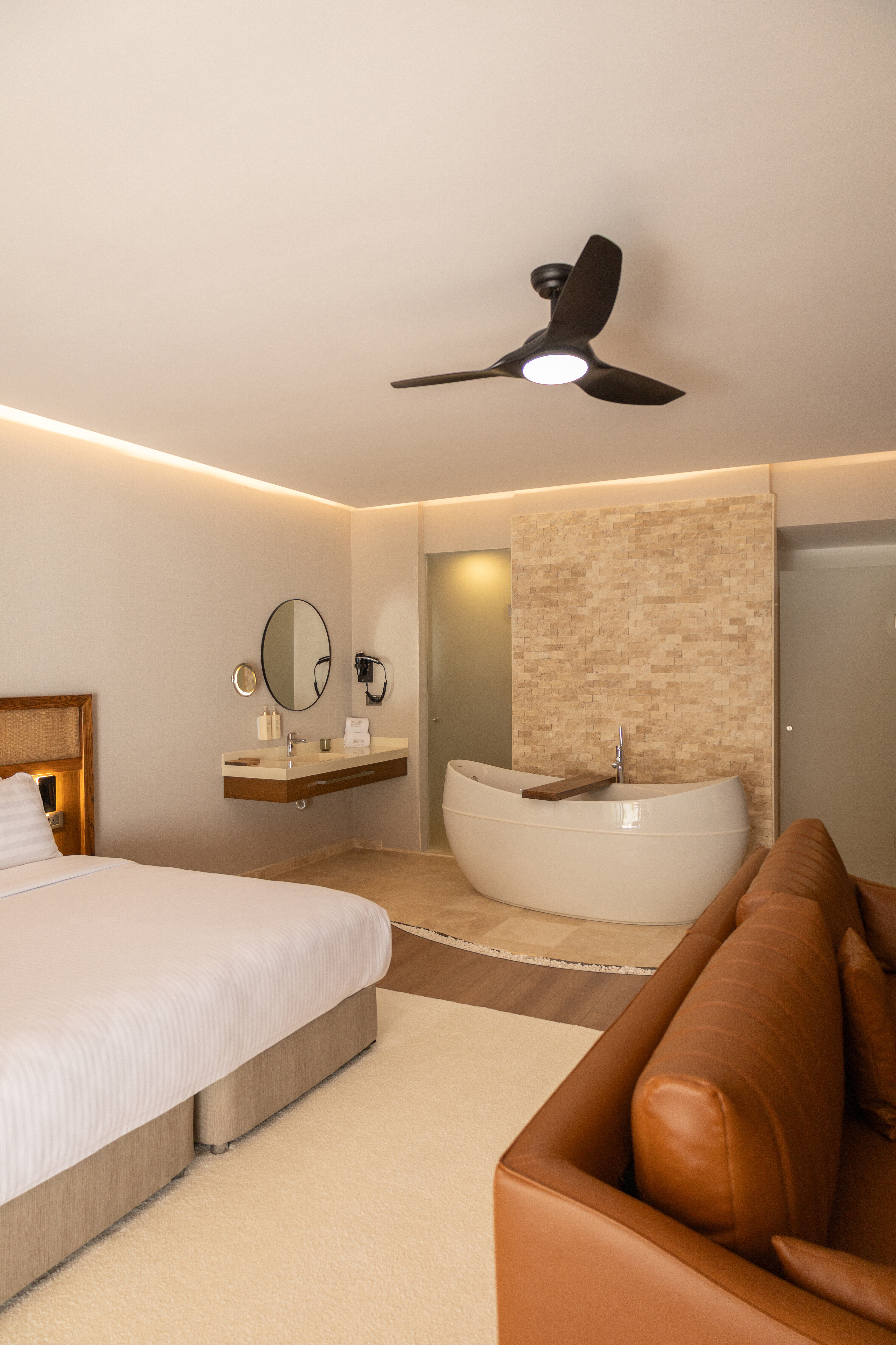 Jacuzzi Suite