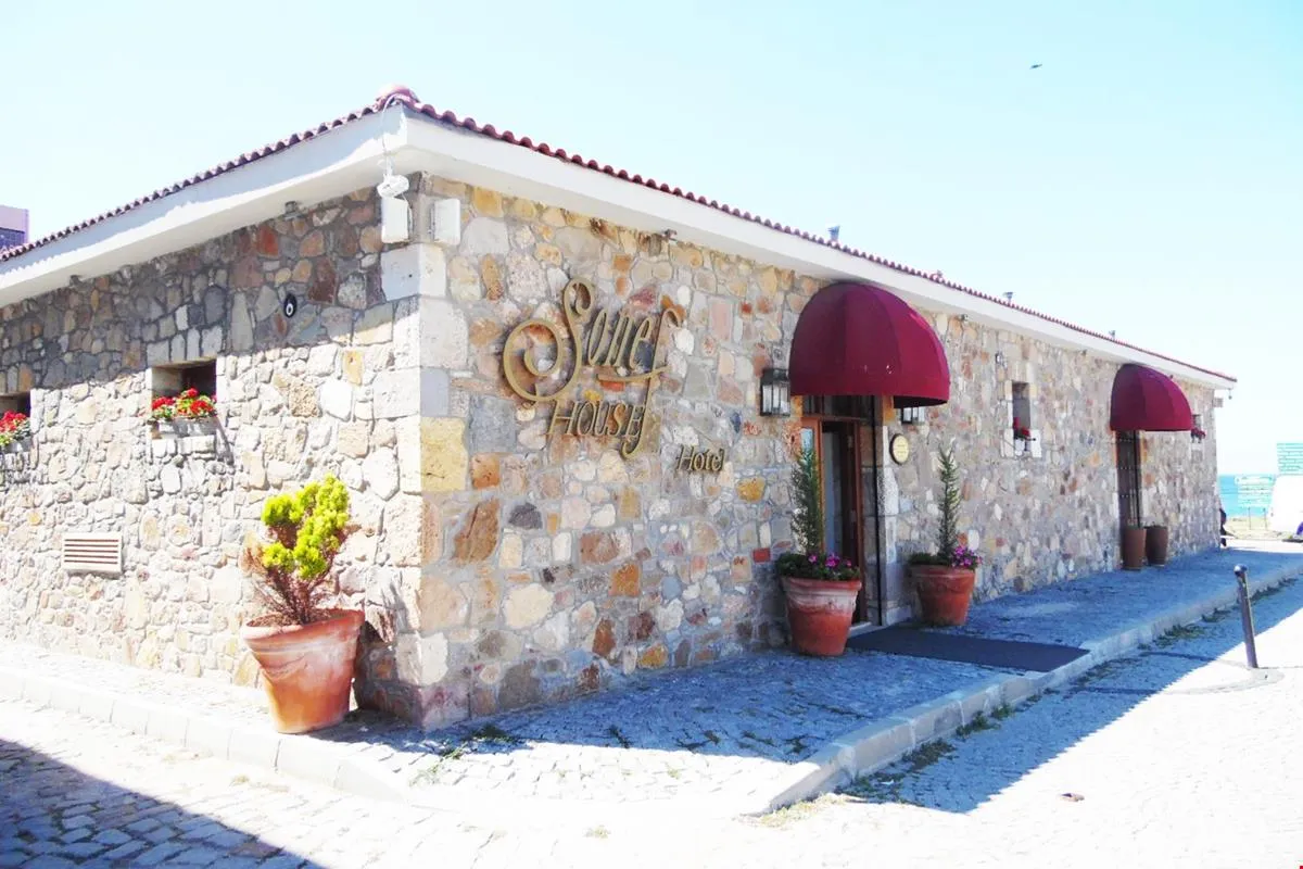 Şonef House