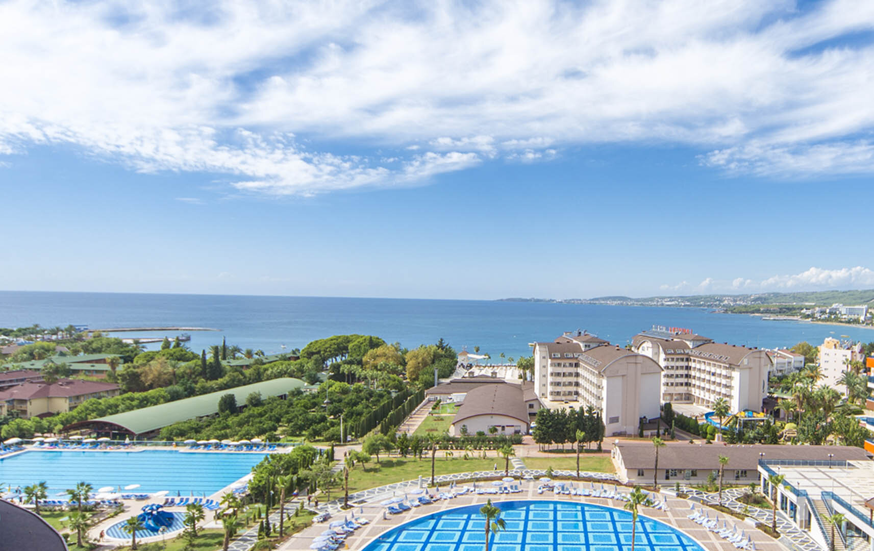 Lonicera World Hotel