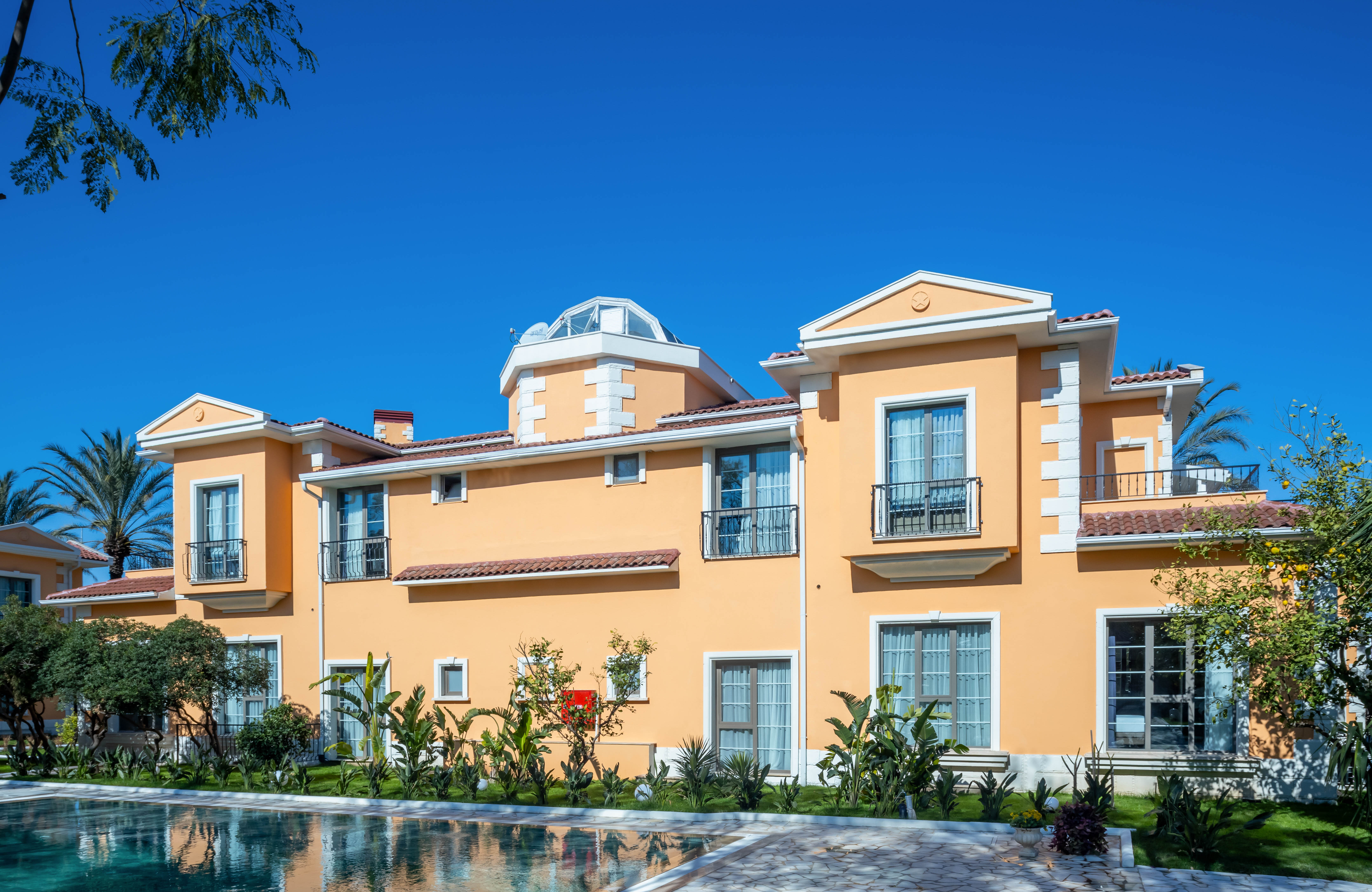 Ema Houses