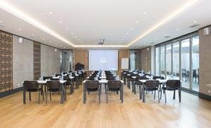Wes Hotel · 10