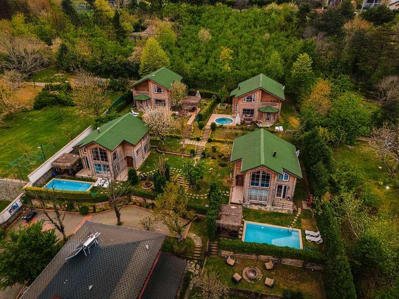 Sapanca Sahra Kütük Evleri