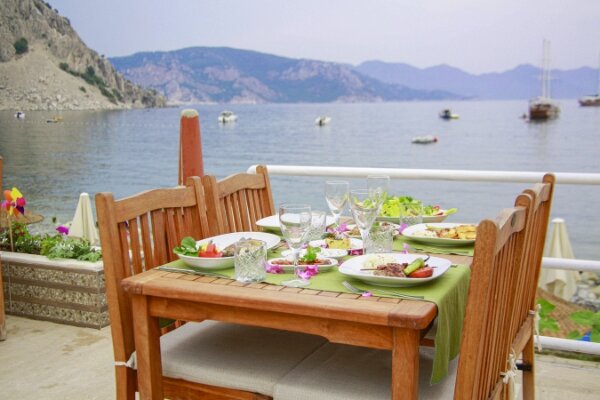 Zeybek Beach Hotel
