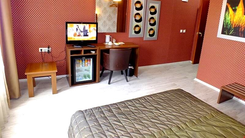 Lifos Hotel