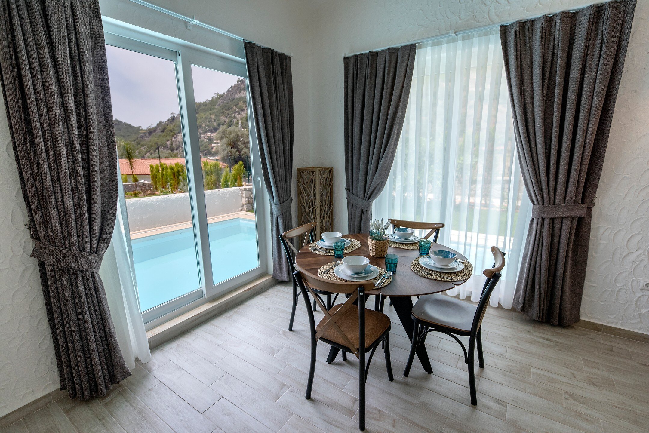 Golden Z Exclusive Hotel