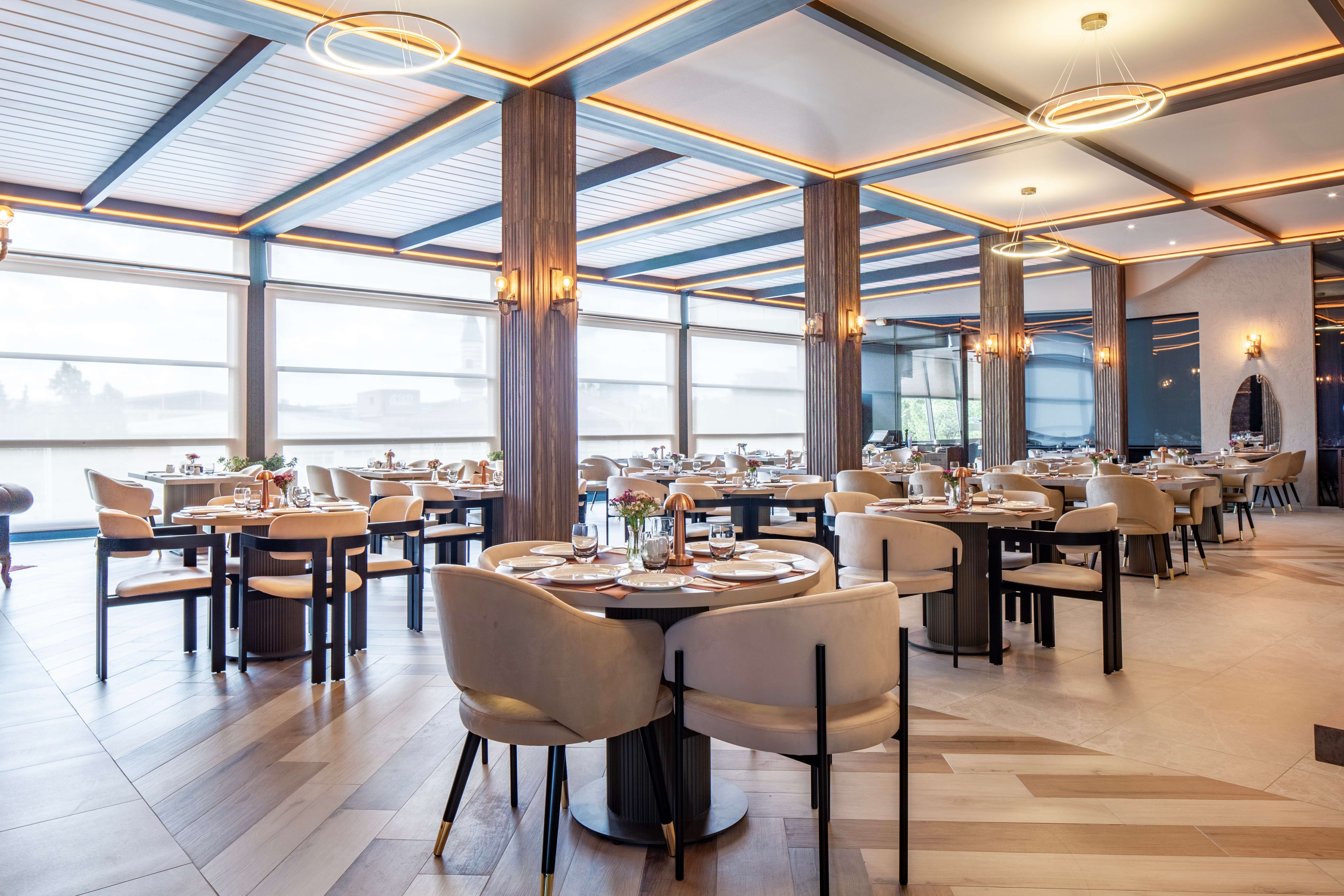 Grand Harilton Hotel · 71