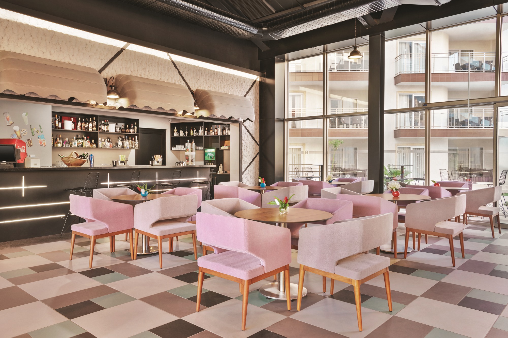 Ramada Hotel & Suites By Wyndham Kuşadası