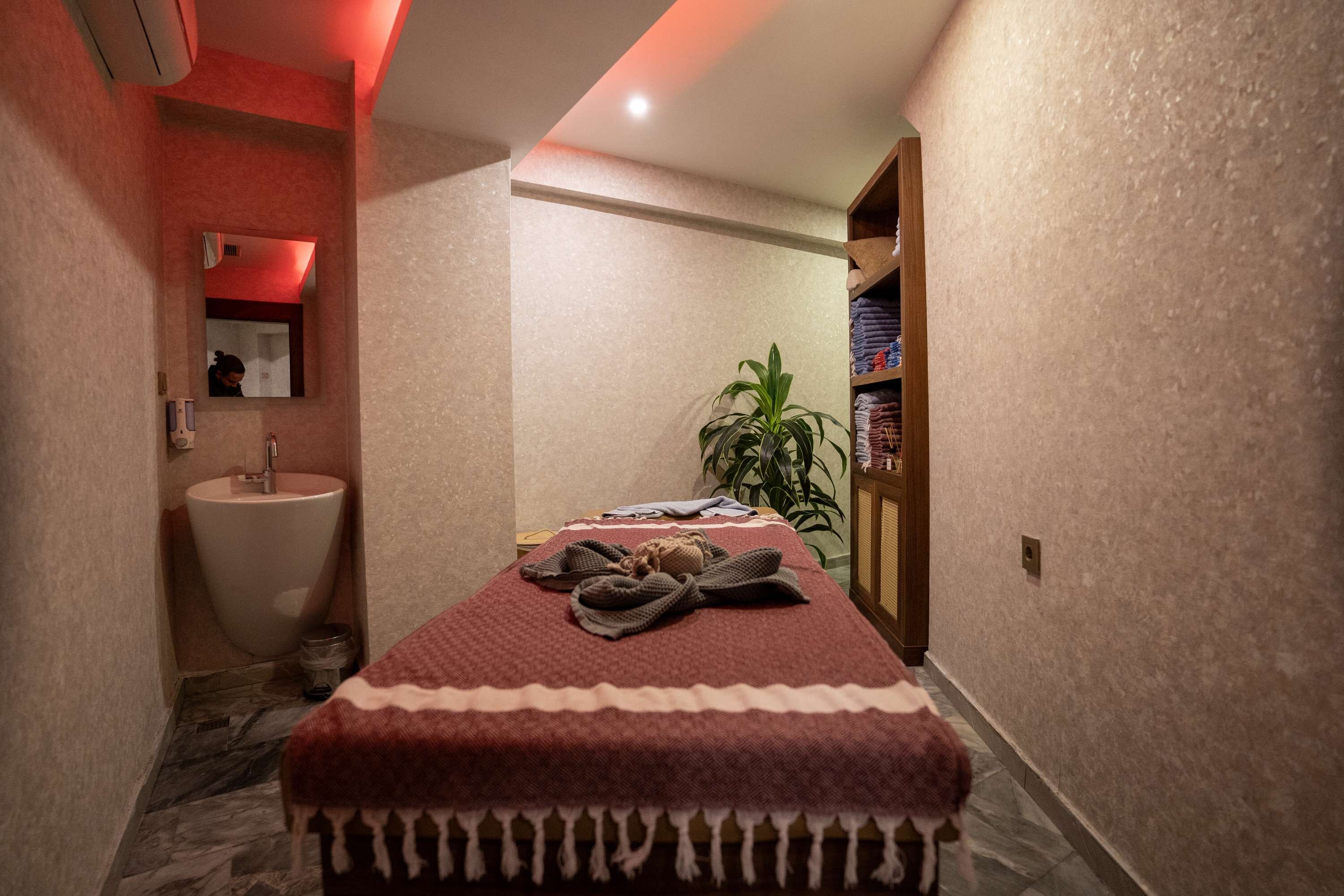 Uğurlu Hotel · 37
