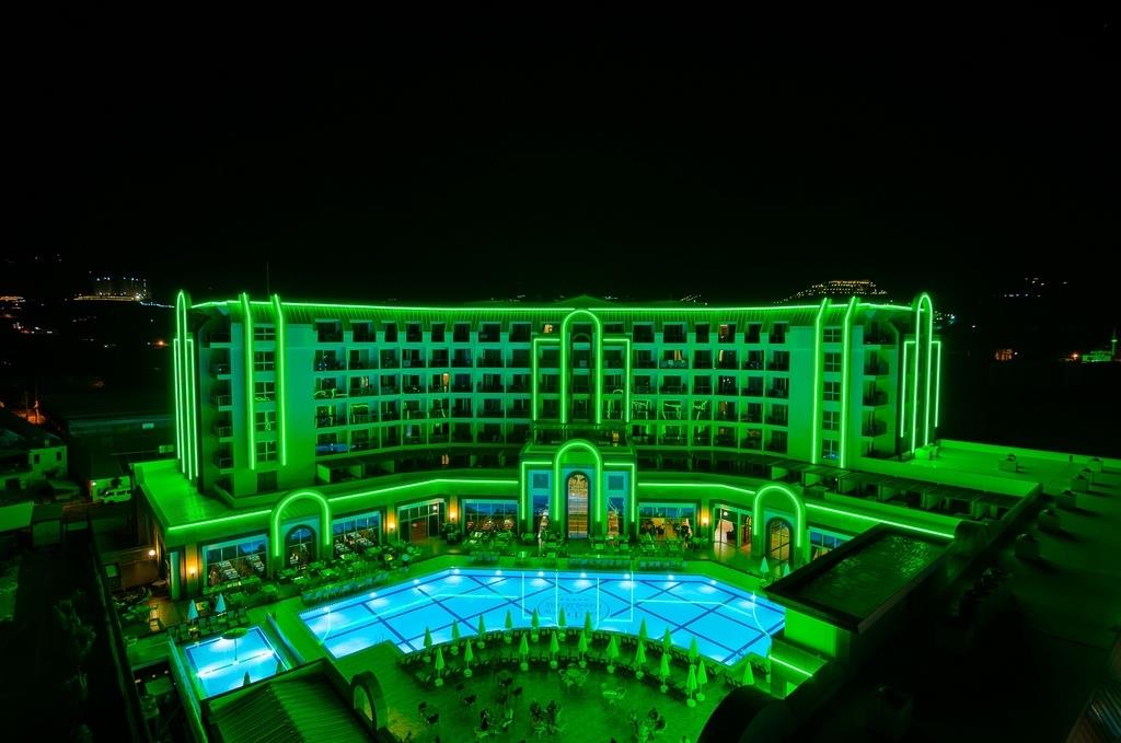 The Lumos Deluxe Resort Hotel & Spa