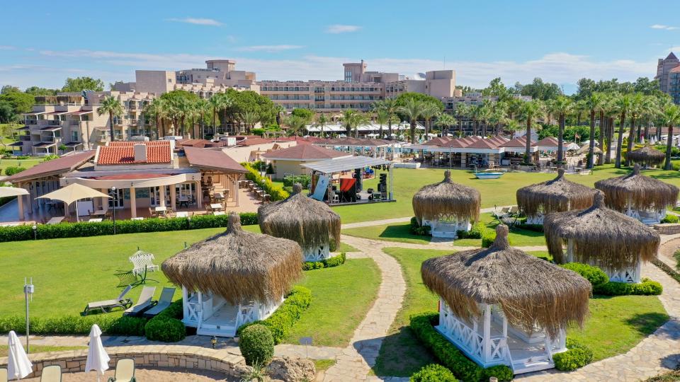 Crystal Tat Beach Golf Resort & Spa