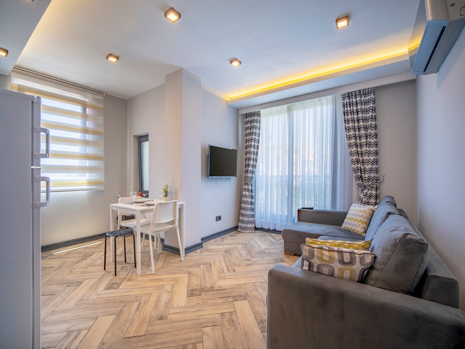 Luxury Suite