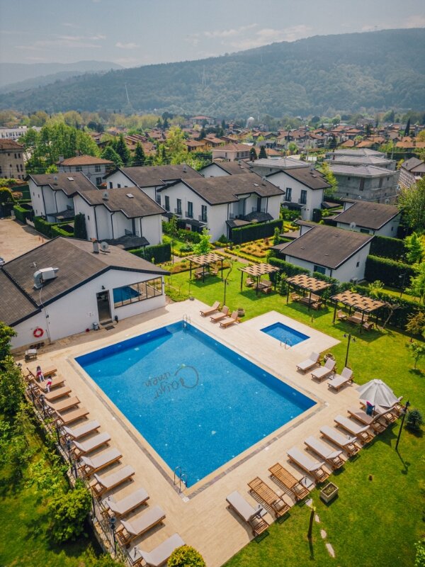 Sapanca Çayır Çimen Otel