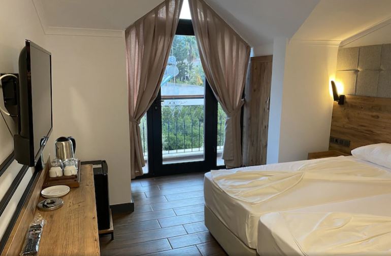 Miyas Luxury Hotel