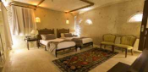 Deluxe Cave Room Görseli