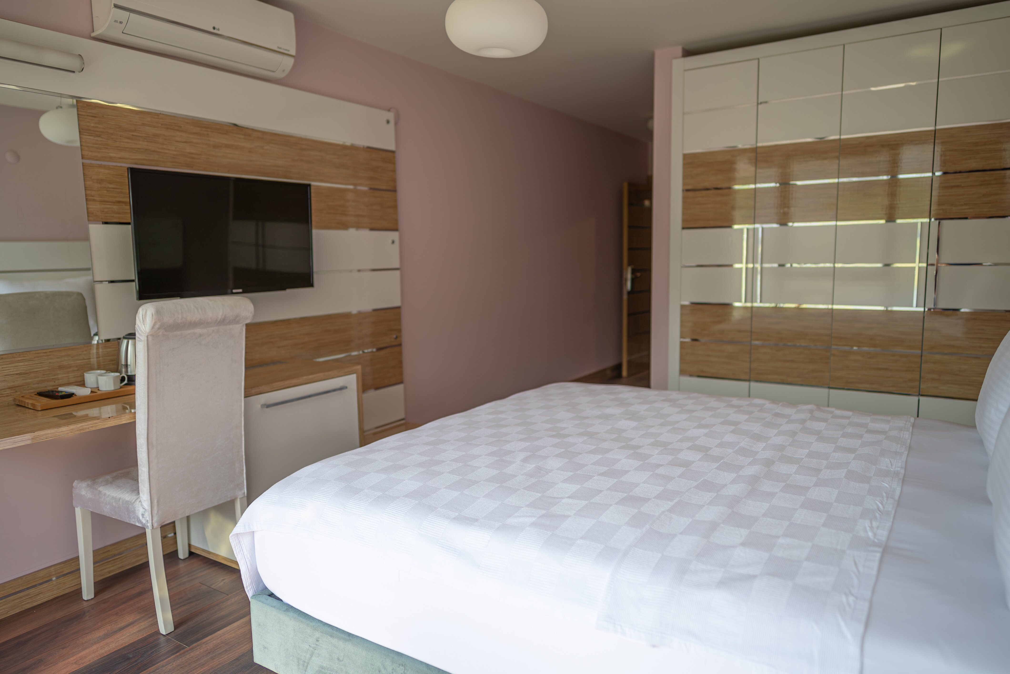 Tok Epik Hotel · 13