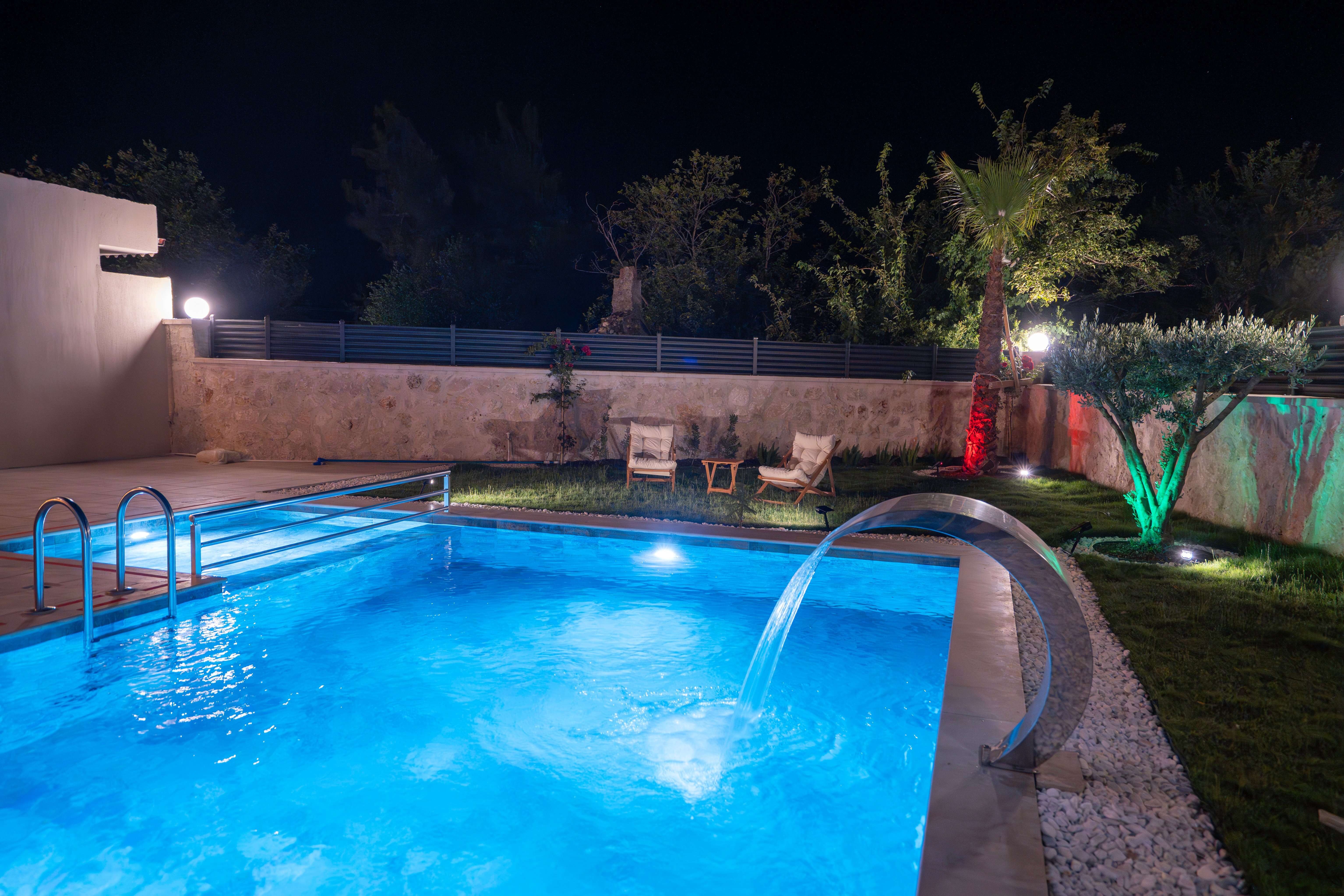 Havuzlu Villa  1