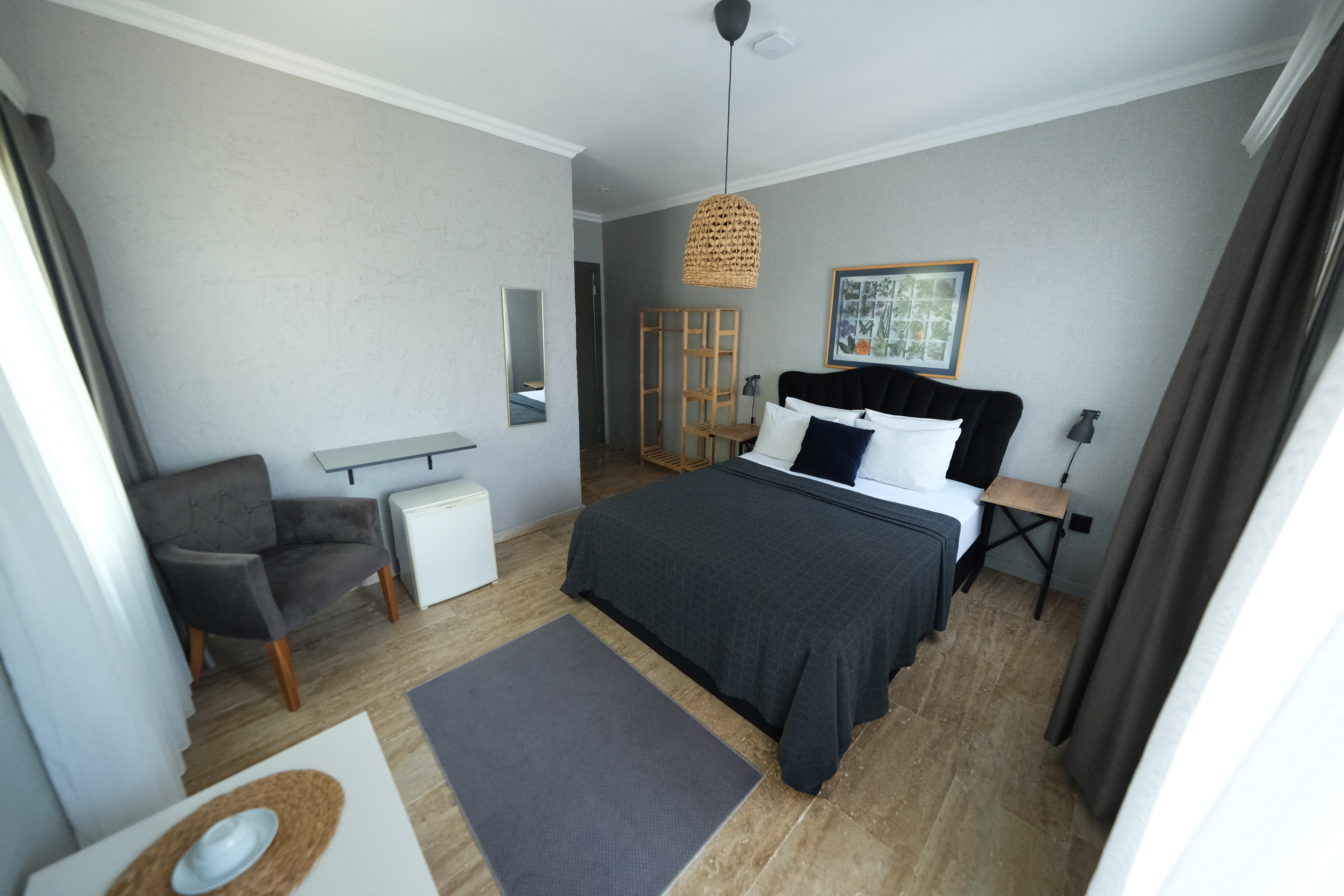 Economy Room