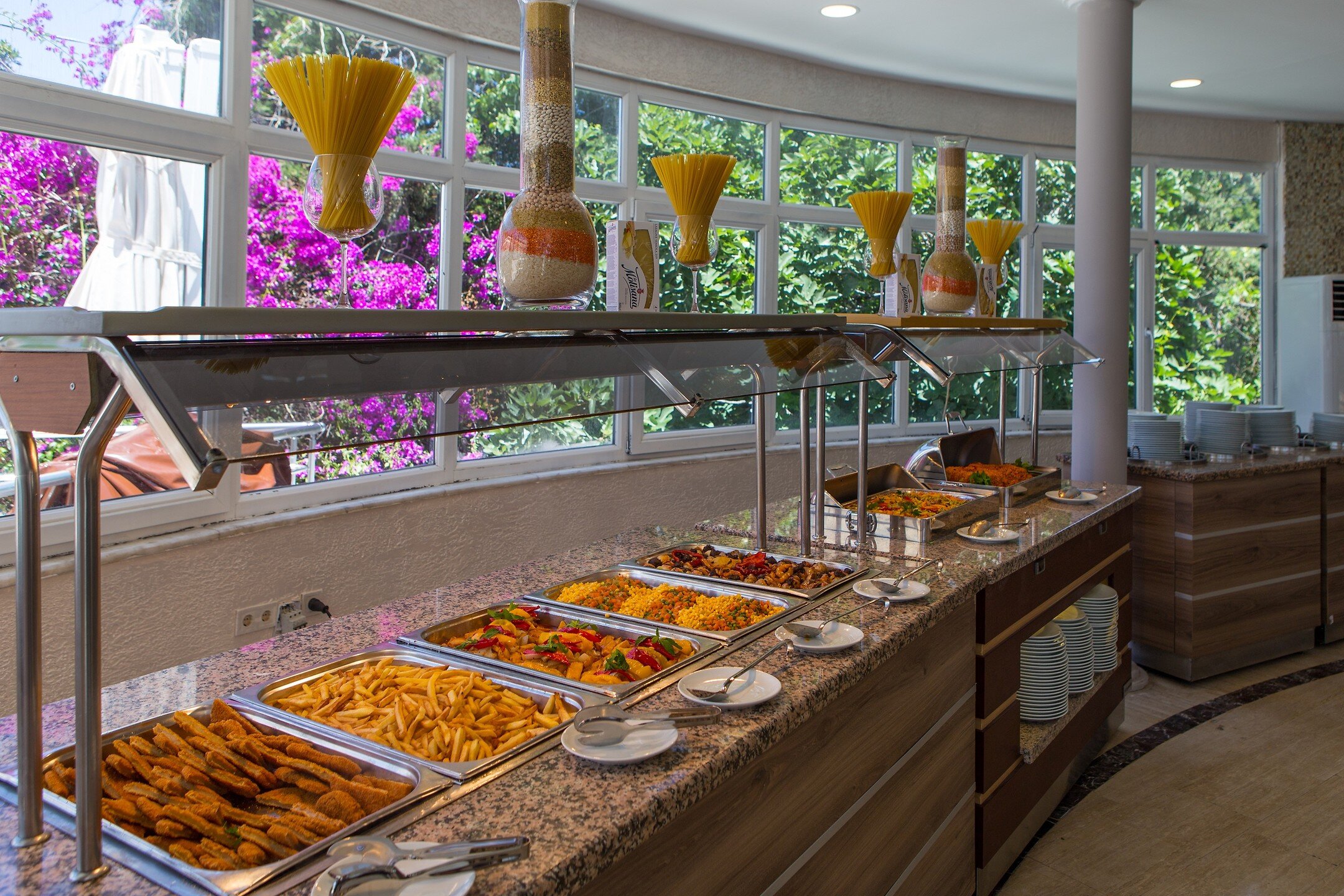 Golden Beach Resort & Spa