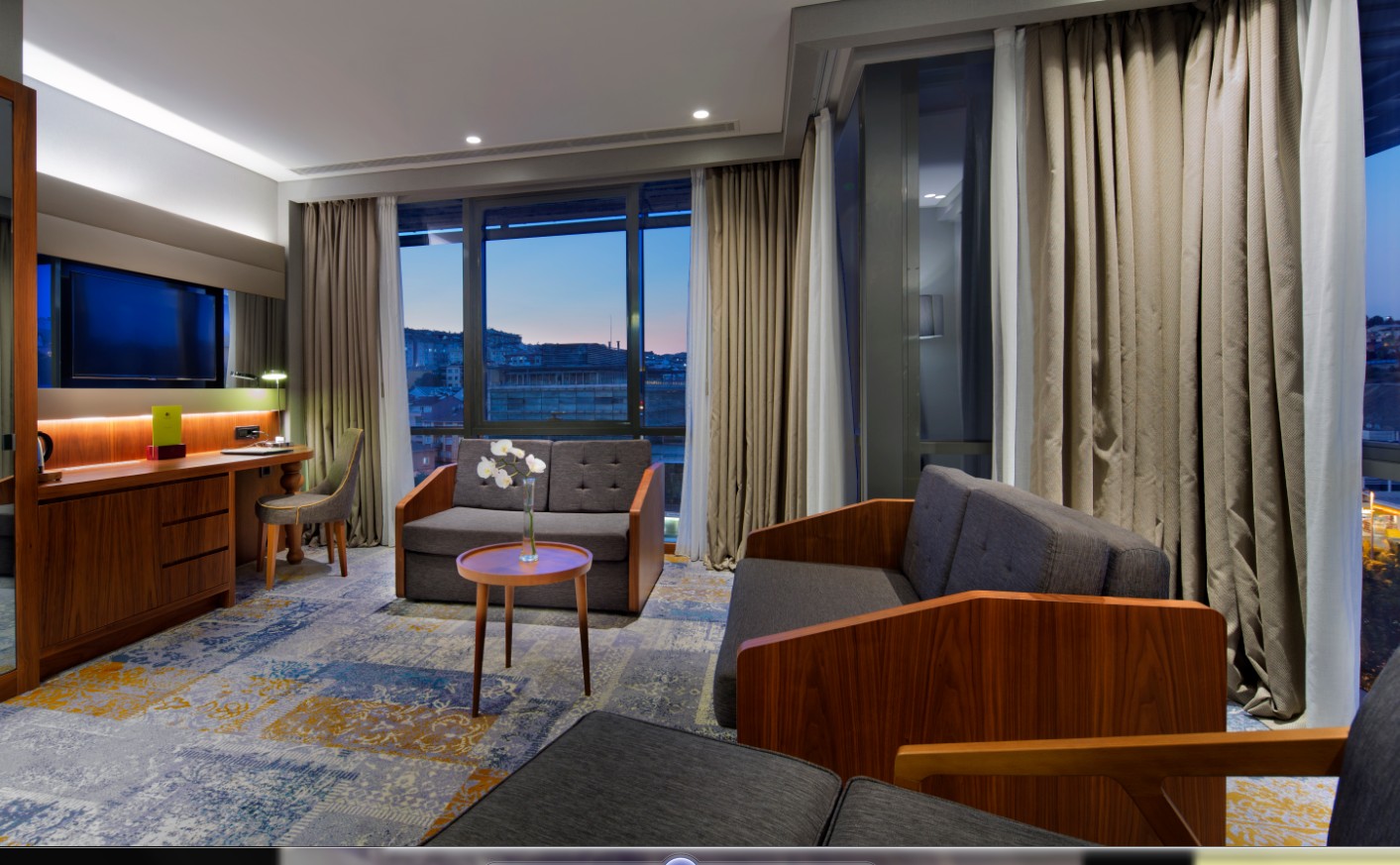 DoubleTree by Hilton Hotel Istanbul - Piyalepasa