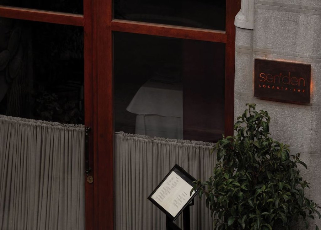 Hovagimyan Hotel and Suites · 8