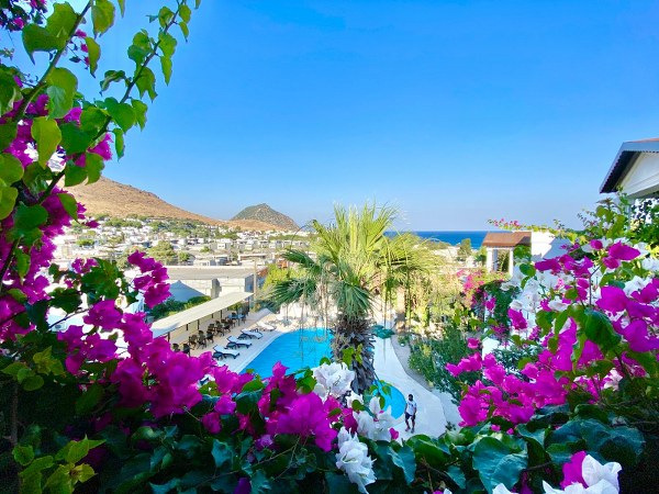 Mare Garden Hotel