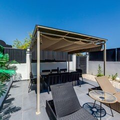 Siyah Villa