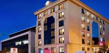 Ramada Encore By Wyndham Basın Express · 39