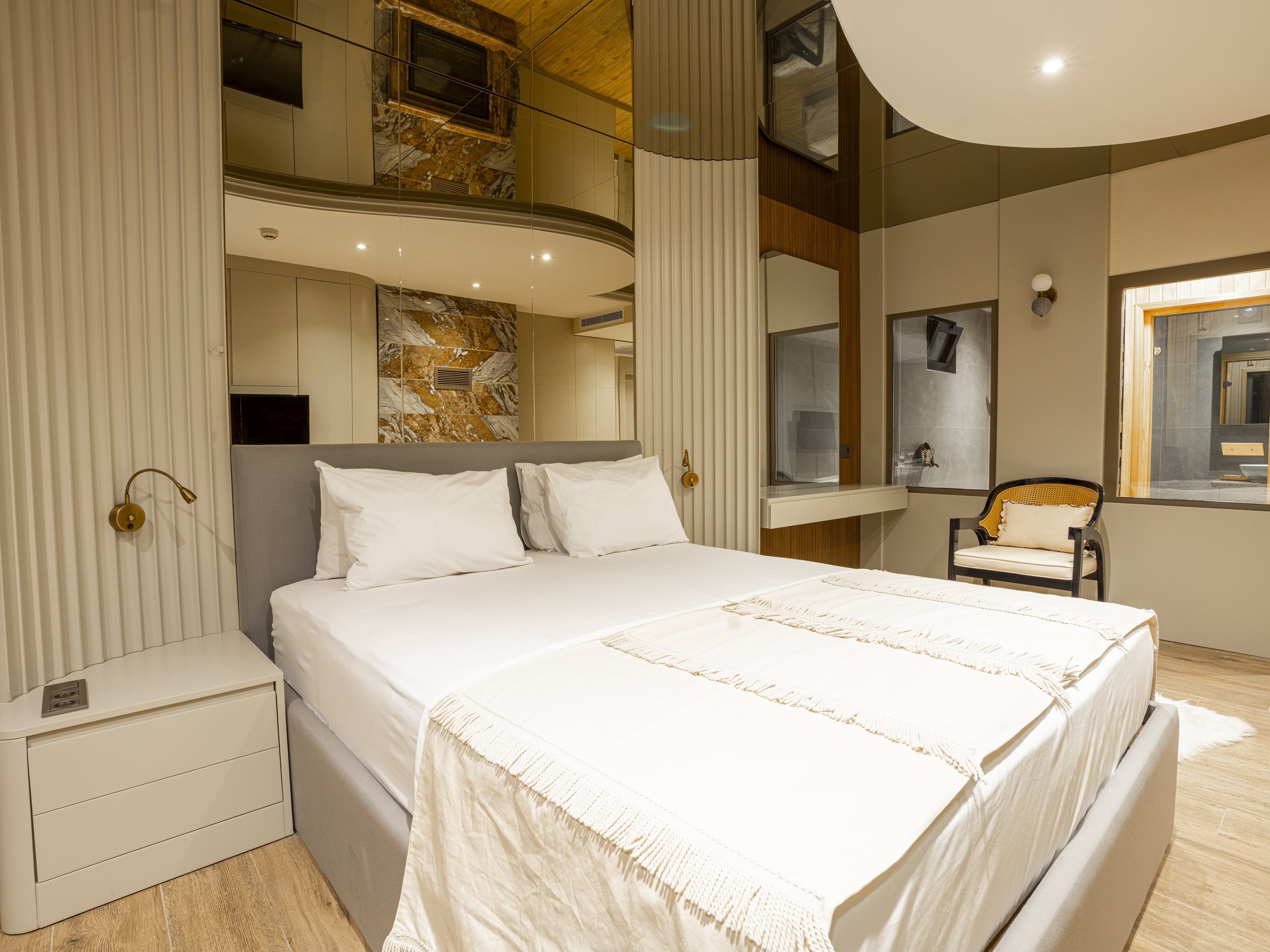 Junior Vista Suite