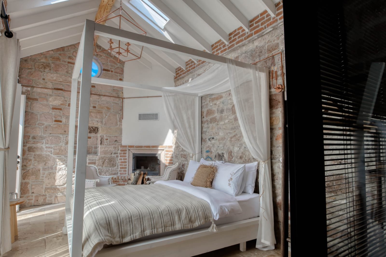 Cunda Engin Reis · 18