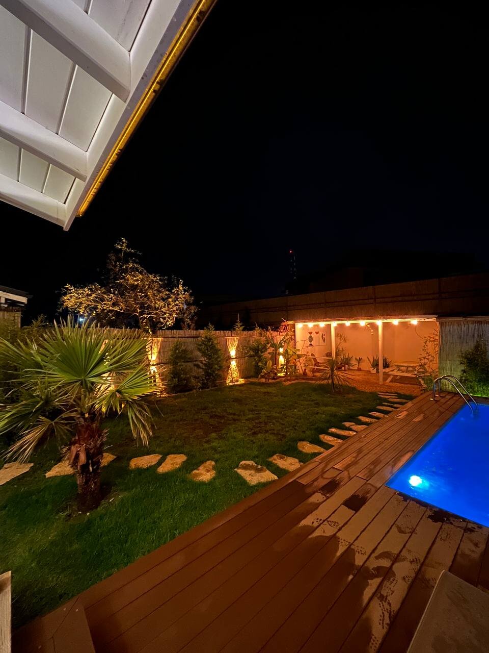 Classic Room, Pool View
