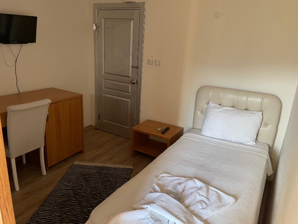 Standart Single Dağ Manzaralı Oda