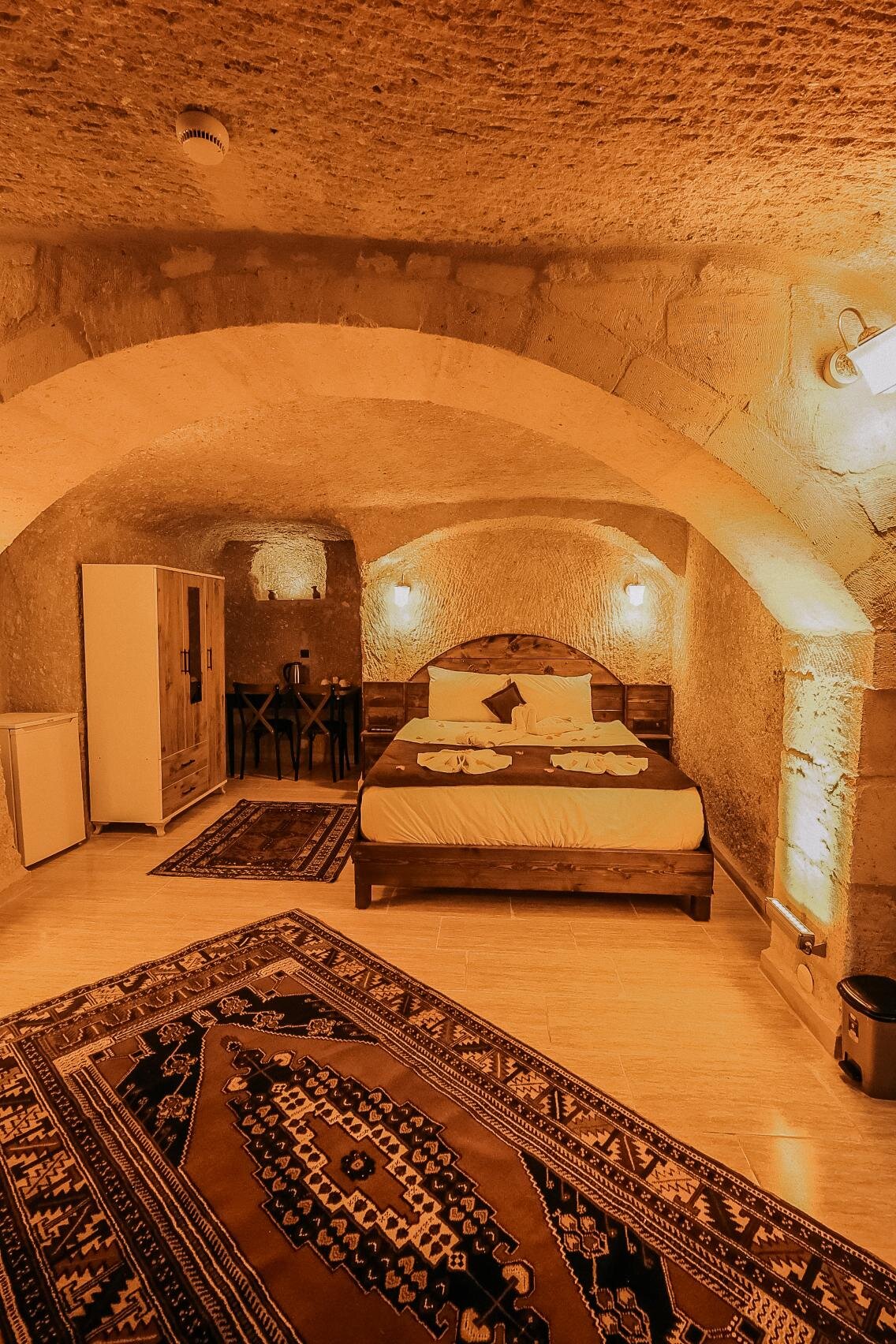 103 Hera Room