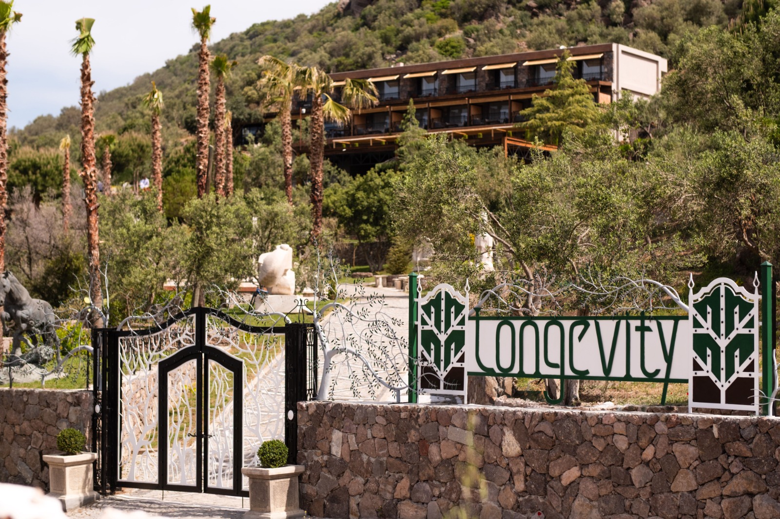 Assos Longevity Hotel (+14 )