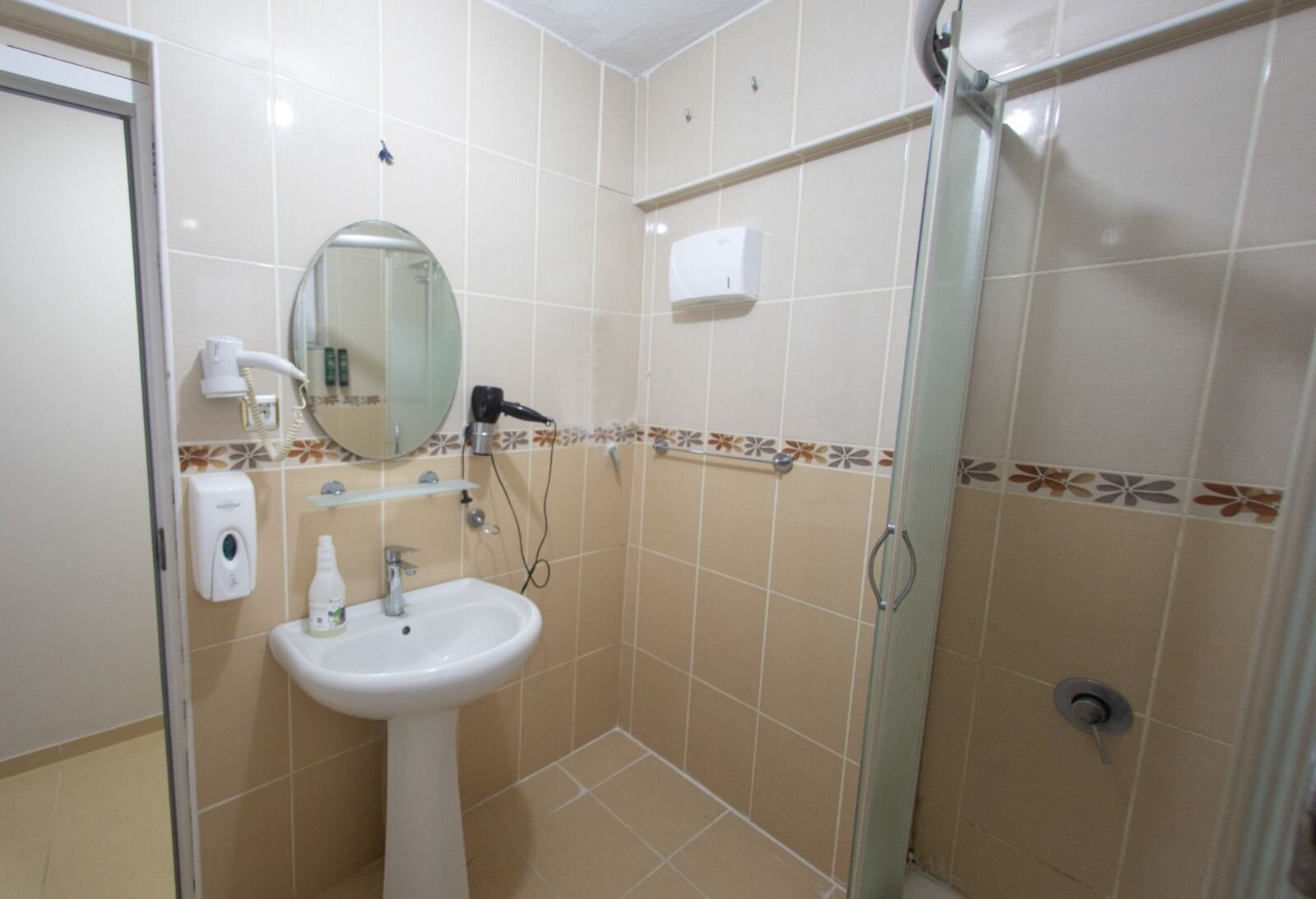 Orkinos Liva Otel · 4