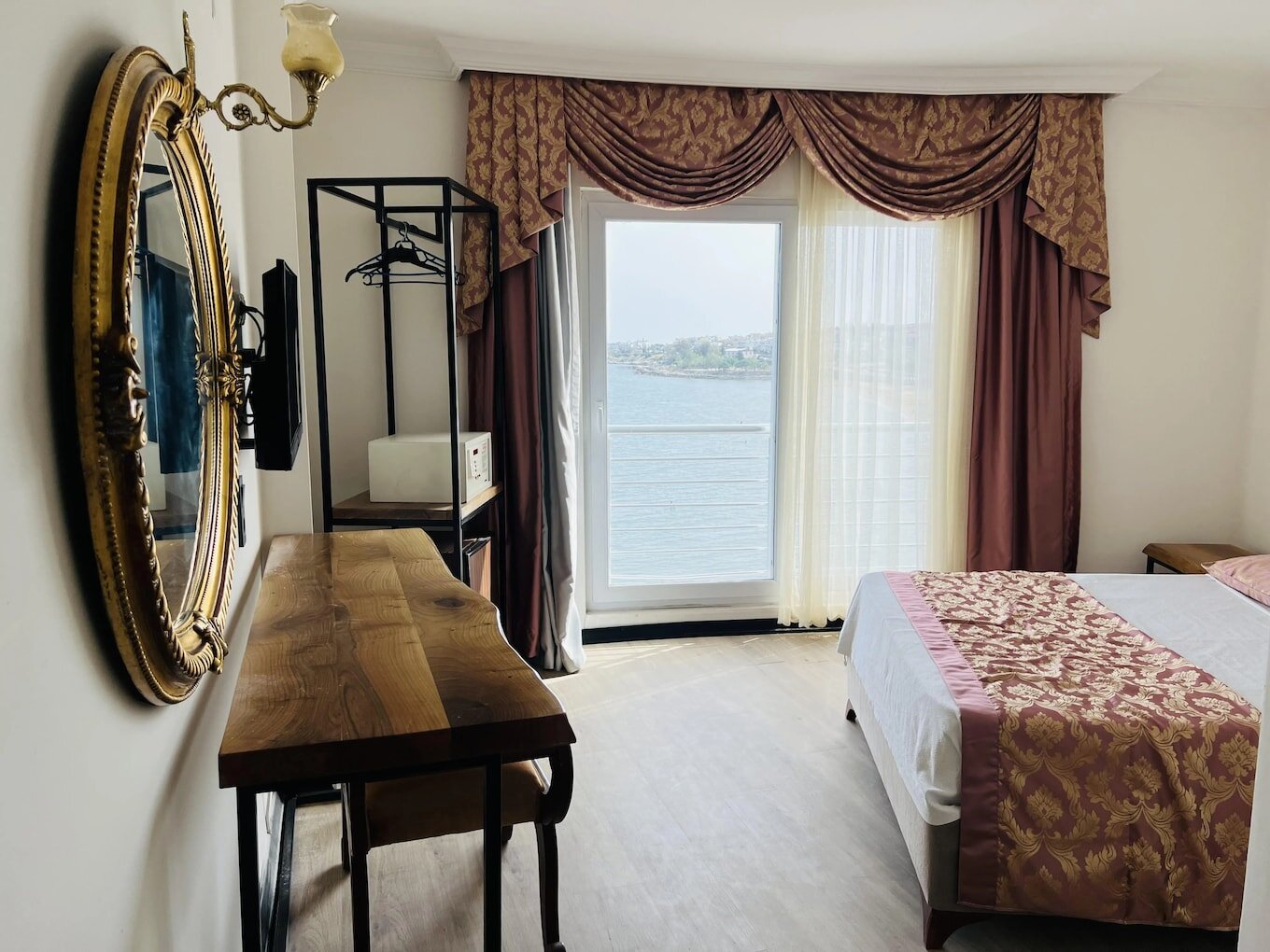 Tepe Beach Club Hotel · 5