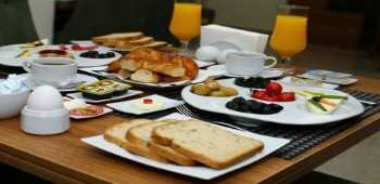 Golden Lounge Hotel · 72