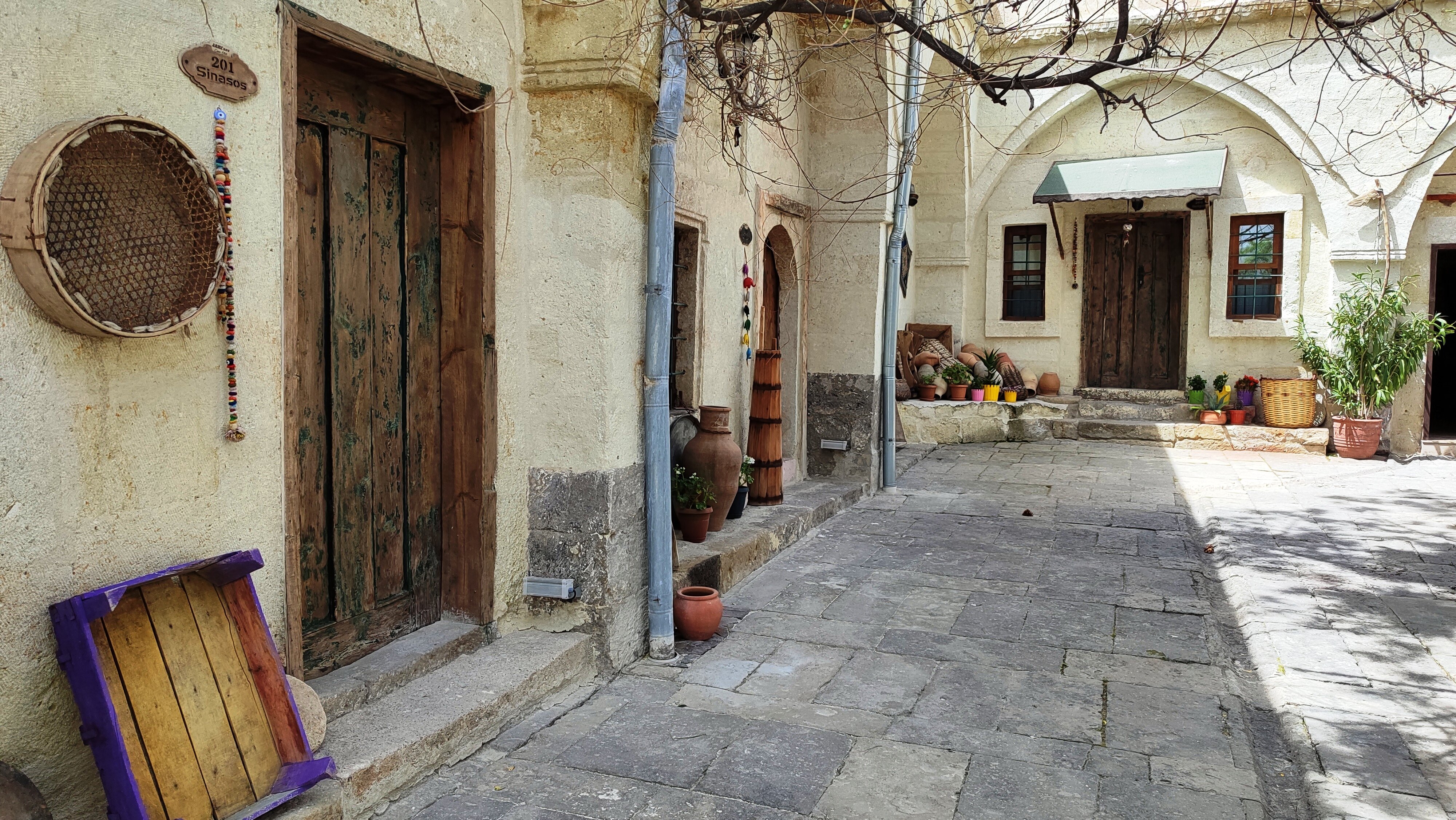 Armesos Cave Hotel · 6