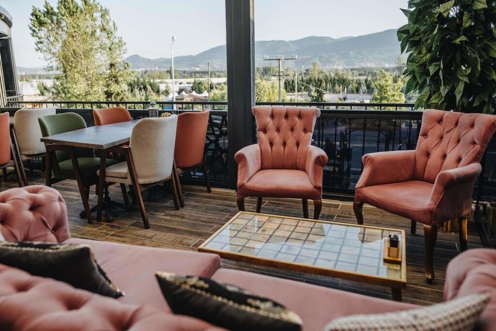 Ege Palace Termal Otel · 8
