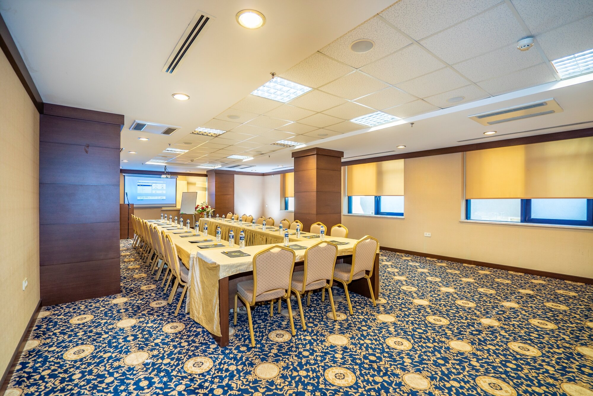 MaCity Hotel · 4