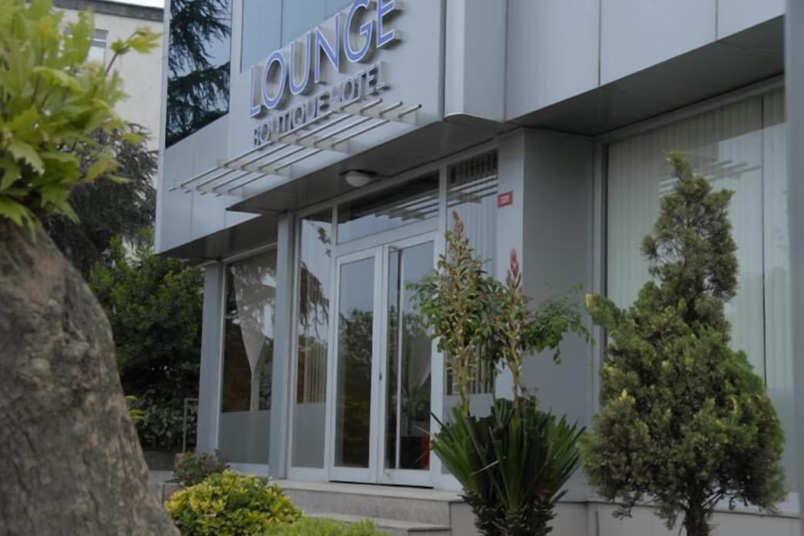 Lounge Boutique Hotel · 4