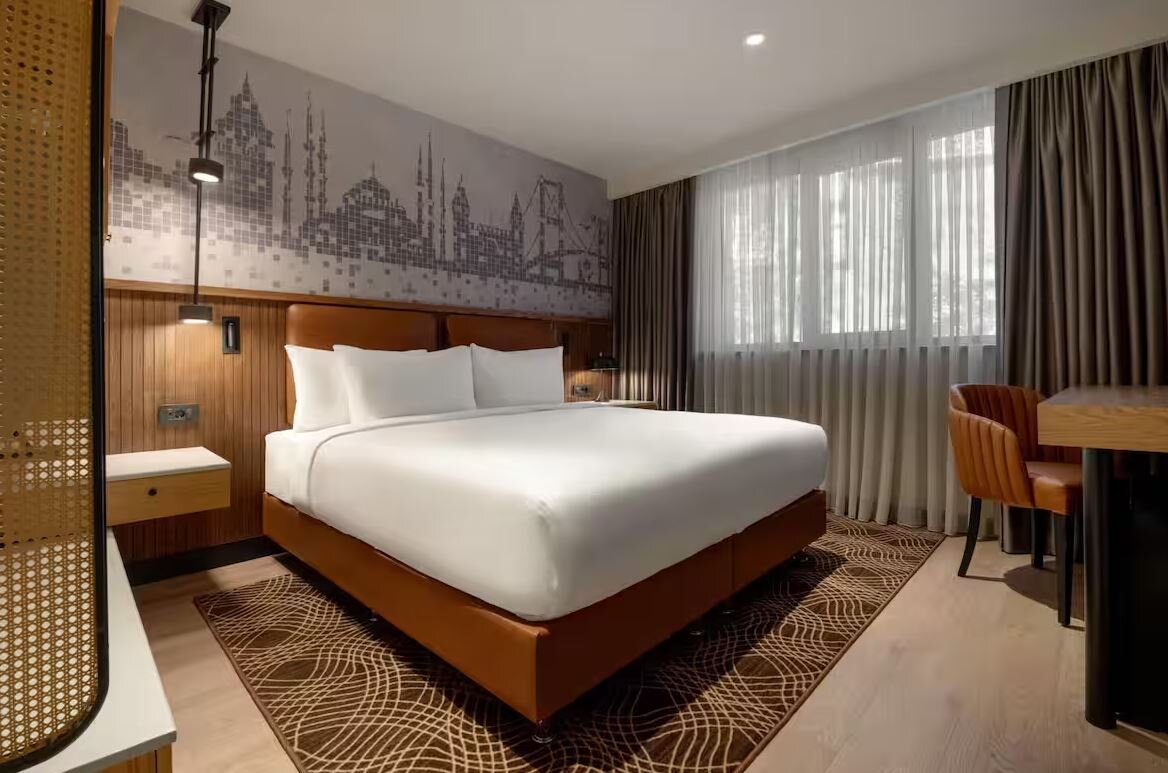 Deluxe Room with City View